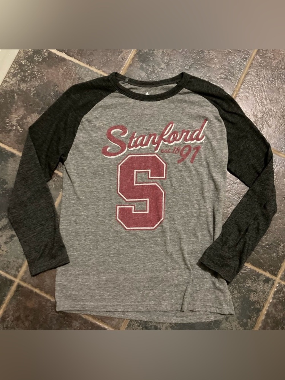 Stanford Raglan Baseball Tee in Heather Gray and Cardinal Red Women’s Size M
